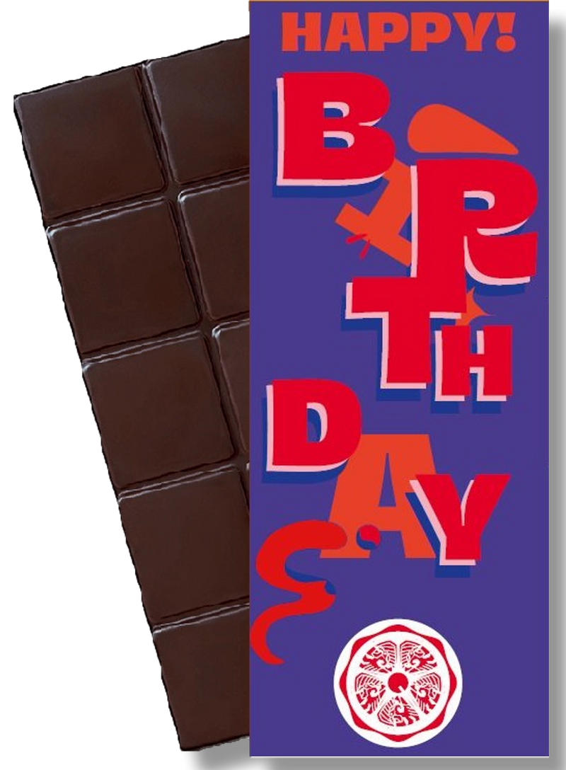 CHOCQLATE „Happy Birthday“ Schokolade 50 % mit Haselnussmus – Verpackung und Schokolade mit Haselnüssen
