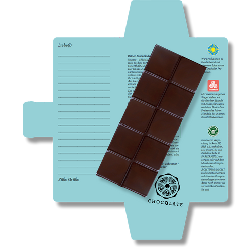 CHOCQLATE „Glaub an Dich“ Schokolade 50 % mit Haselnussmus – Verpackung, Schokoladenstücke und Haselnüssen