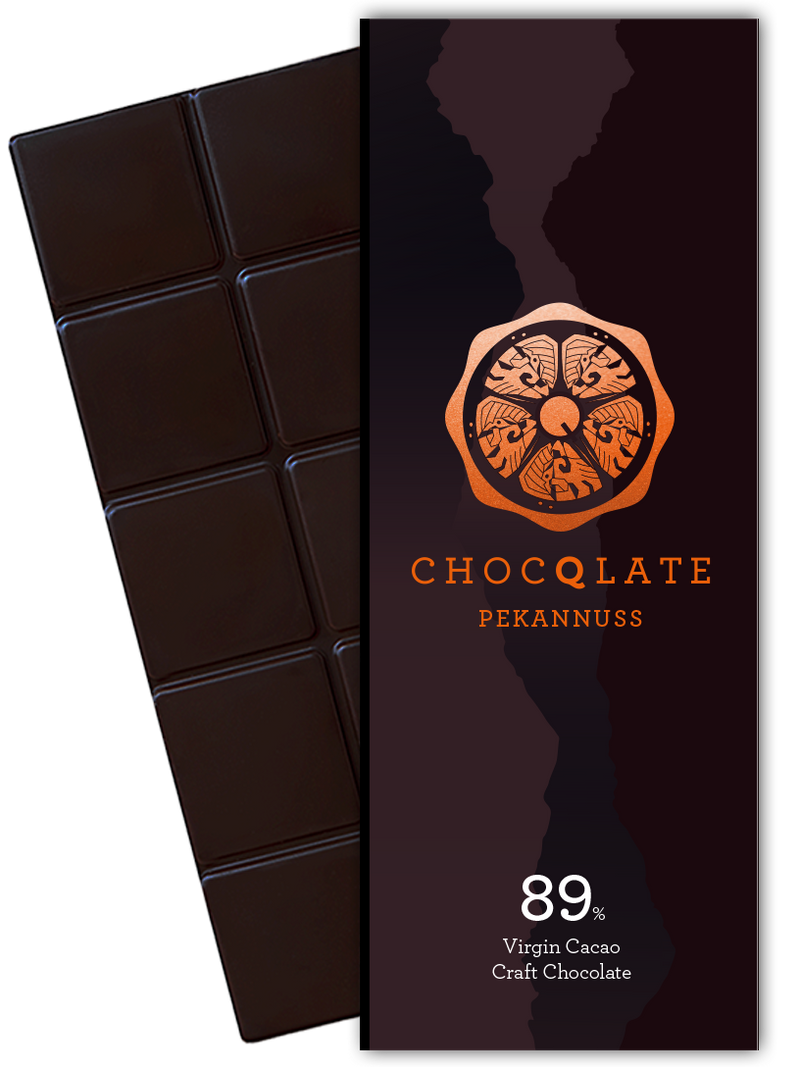 CHOCQLATE Pekannuss Bio Schokolade 89 % – Verpackung und dunkle Schokoladentafel