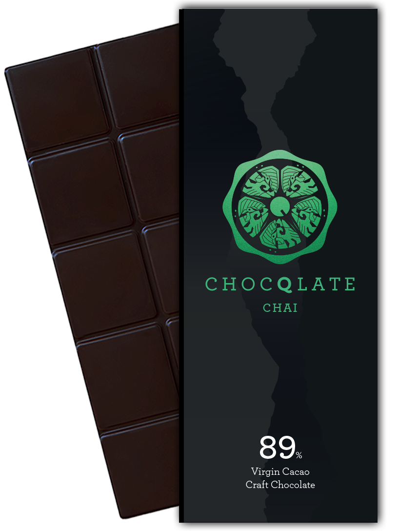 CHOCQLATE Chai Bio Schokolade 89 % – Verpackung und dunkle Schokoladentafel