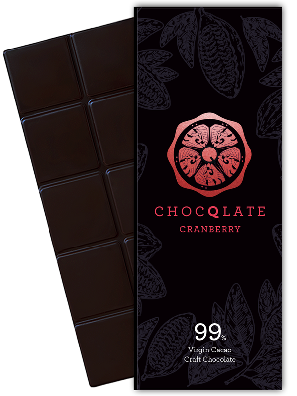 CHOCQLATE Cranberry Bio Schokolade 99 % – Verpackung und dunkle Schokoladentafel